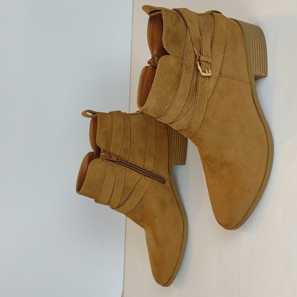 Sun + Stone Saandis Tan Slender Buckle Straps Block Heel Inner Ankle Zip Booties - Picture 4 of 15